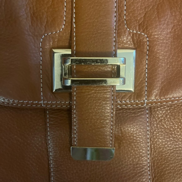 Genuine leather crossbody purse….Liz Claiborne by New York - Picture 11 of 15